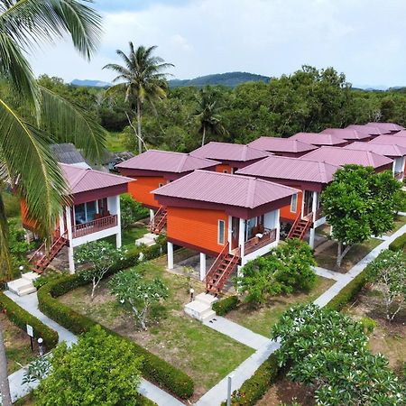 Horizon Beach Resort Koh Jum Dış mekan fotoğraf