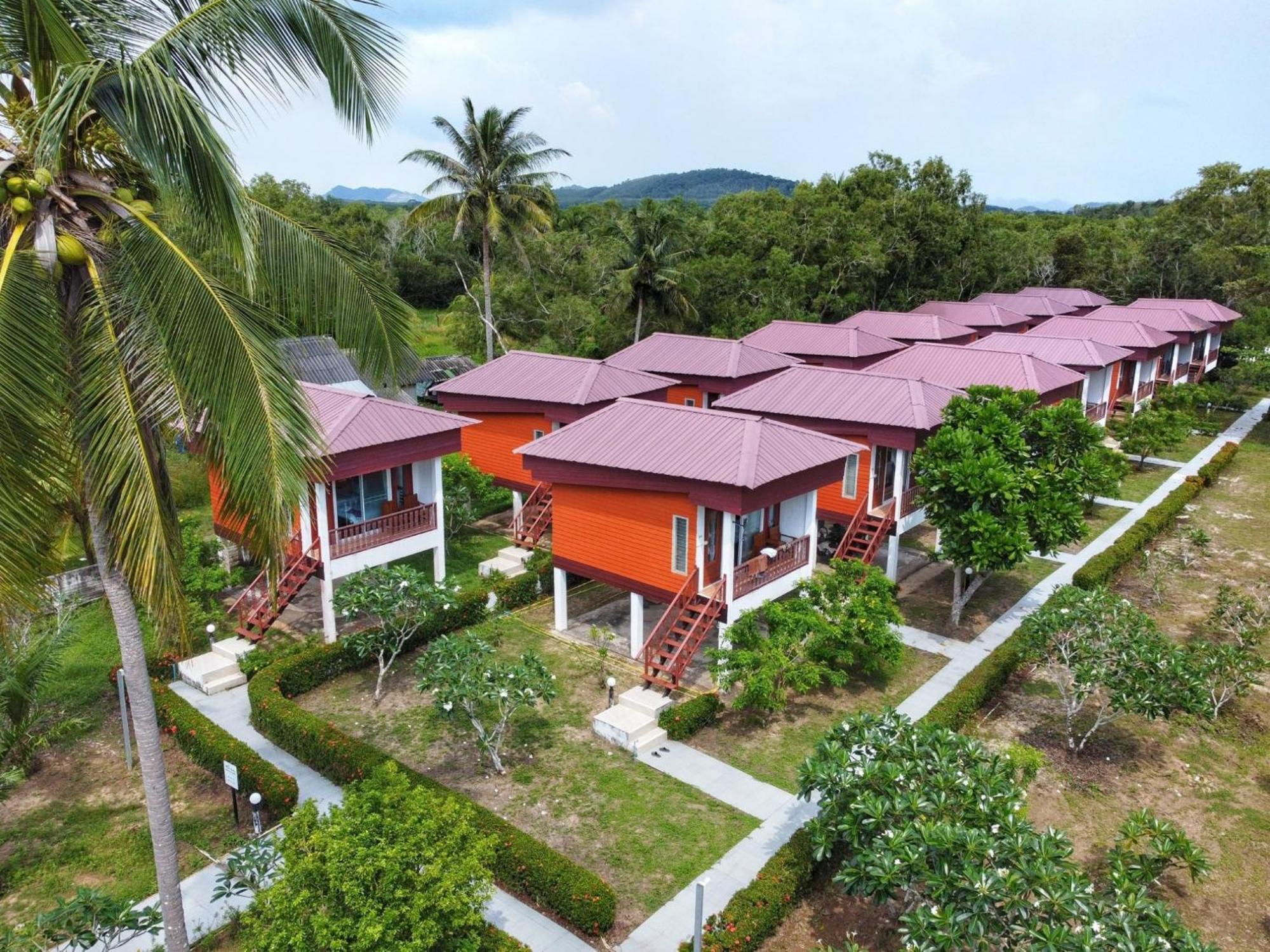 Horizon Beach Resort Koh Jum Dış mekan fotoğraf