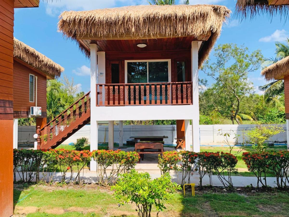 Horizon Beach Resort Koh Jum Dış mekan fotoğraf